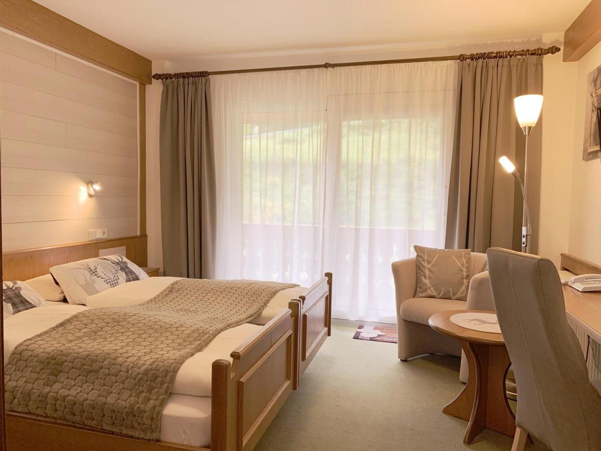 Landhotel Untere Kapfenhardter Muehle Unterreichenbach Extérieur photo