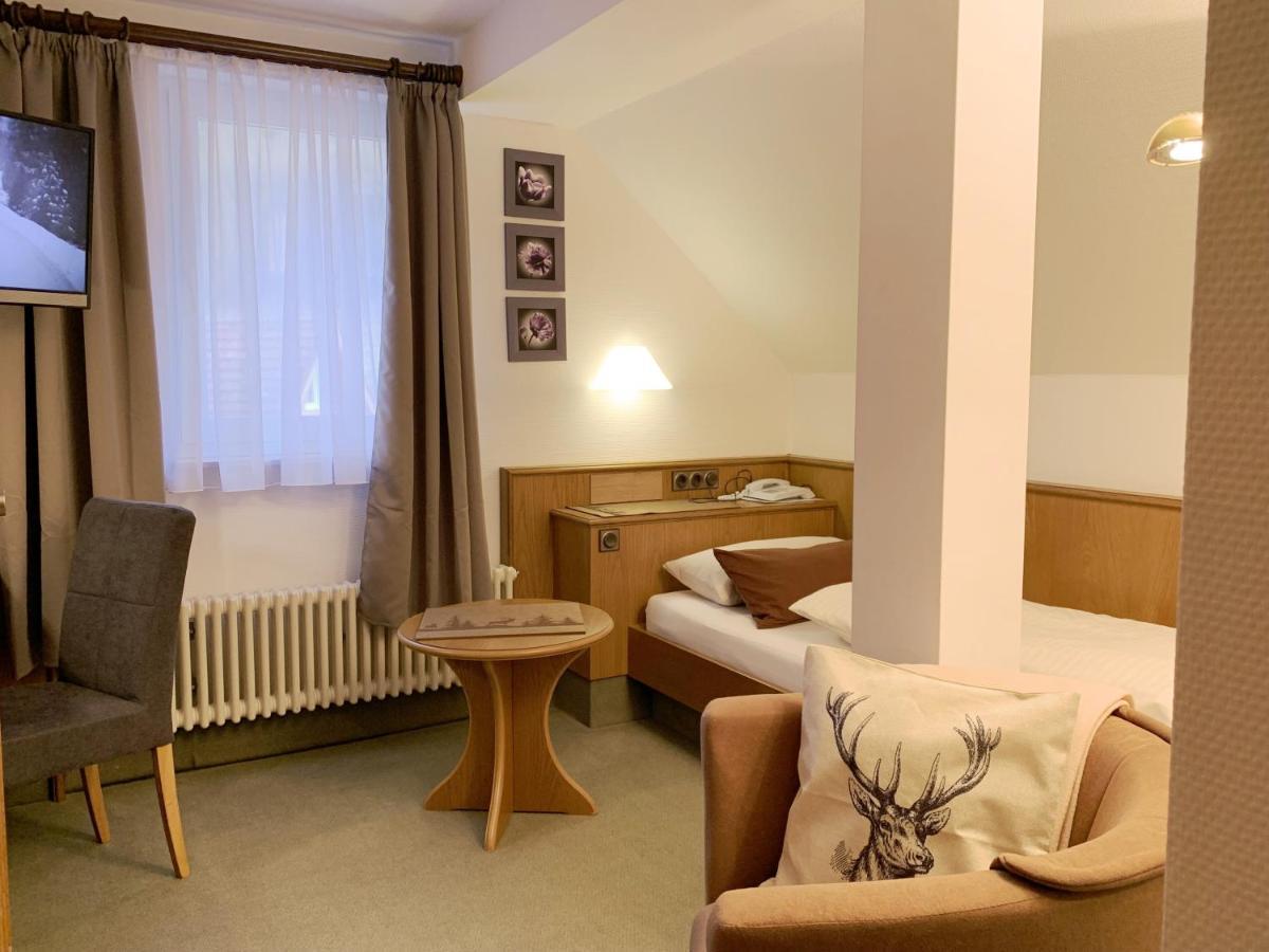 Landhotel Untere Kapfenhardter Muehle Unterreichenbach Extérieur photo