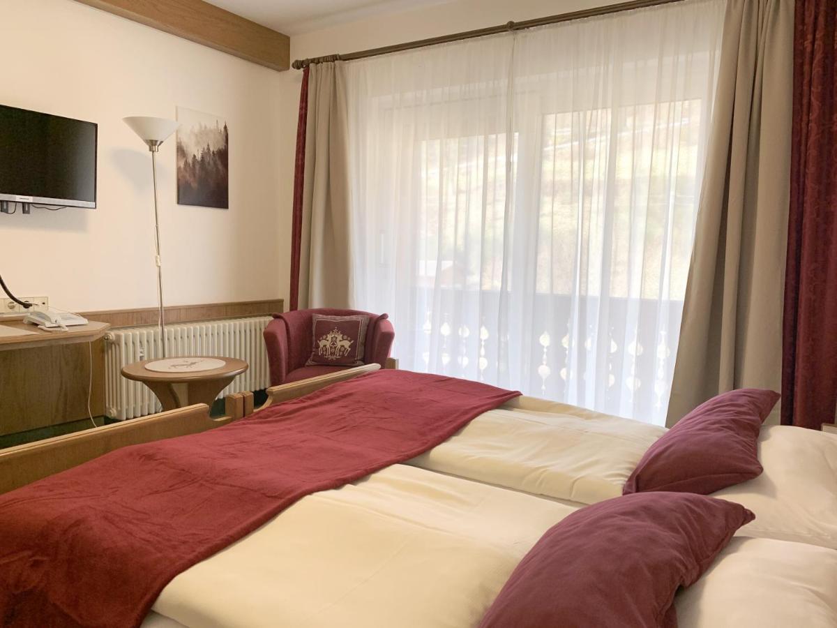 Landhotel Untere Kapfenhardter Muehle Unterreichenbach Extérieur photo