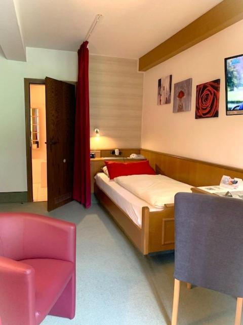 Landhotel Untere Kapfenhardter Muehle Unterreichenbach Extérieur photo