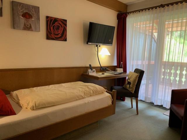 Landhotel Untere Kapfenhardter Muehle Unterreichenbach Extérieur photo
